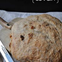walnut levain bread
