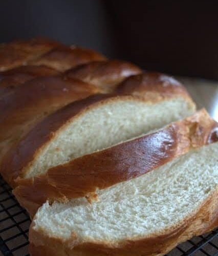 honey challah sliced