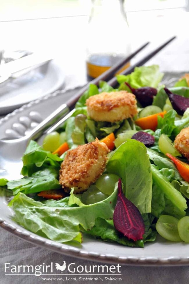 beet salad with fried goat cheese