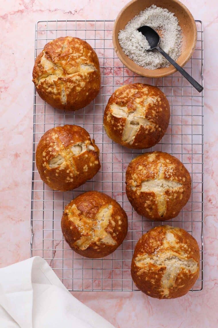 pretzel burger buns from scratch