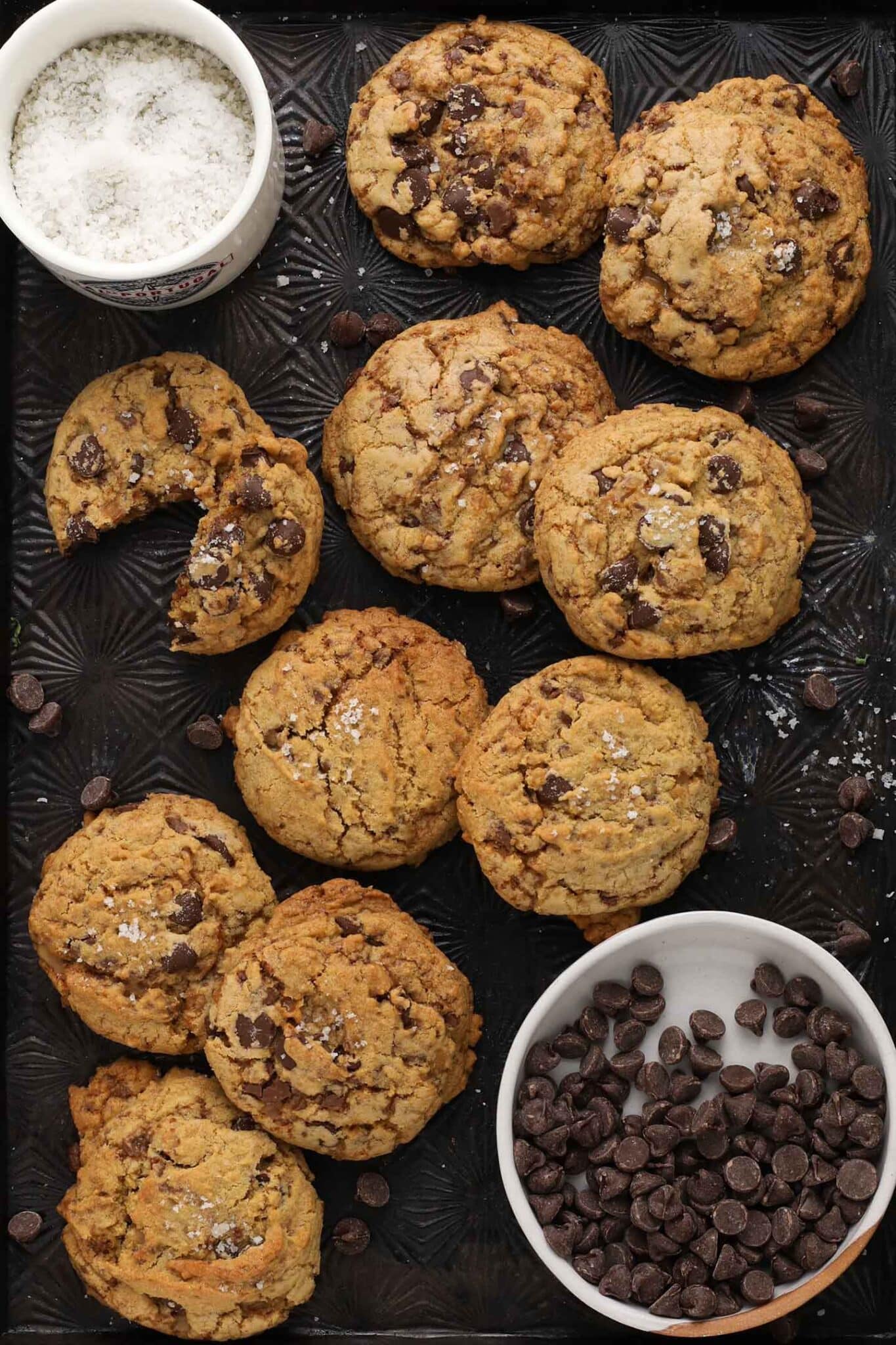 easy toffee chocolate chip cookies with flaky sea salt