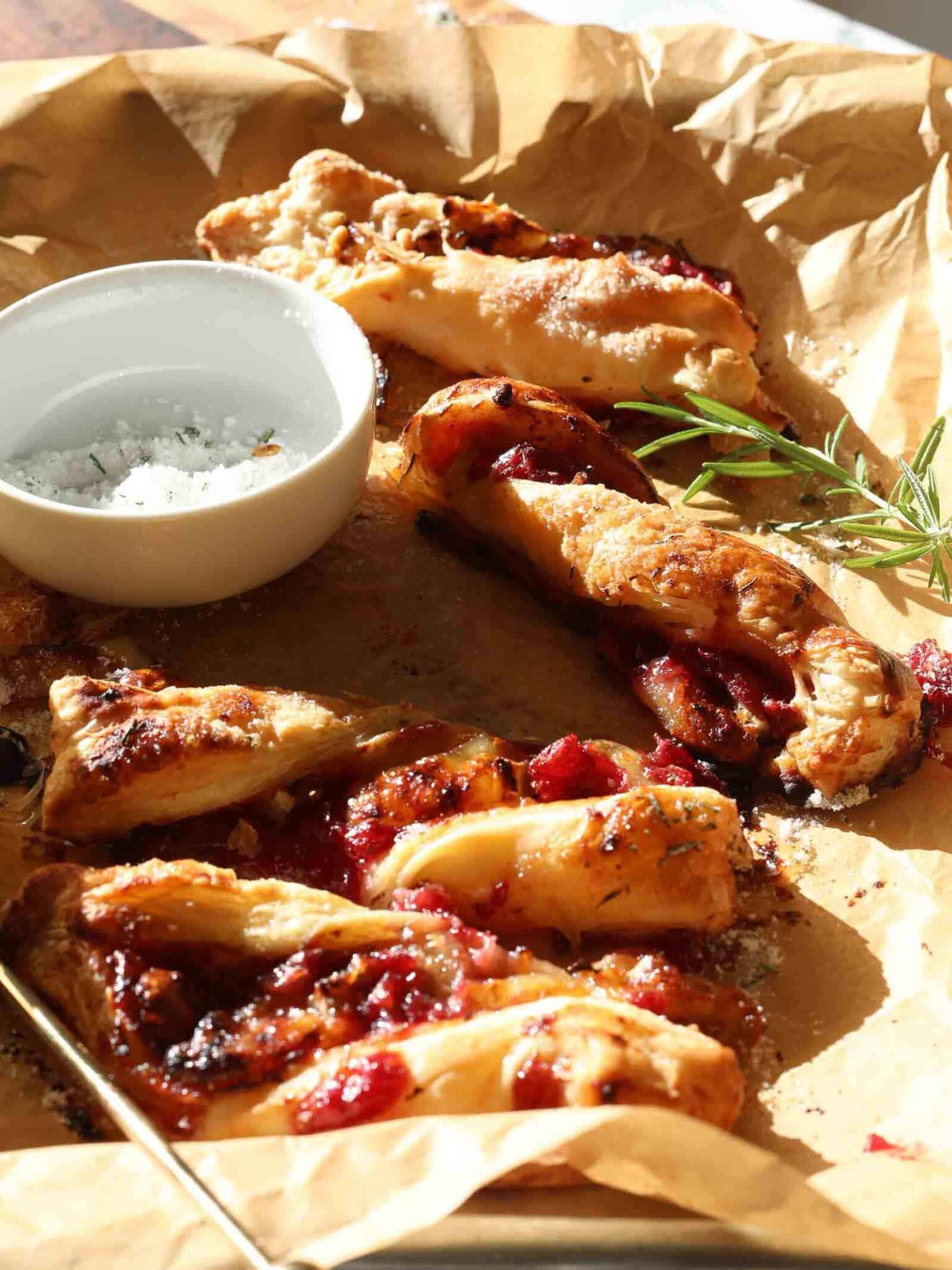 cranberry brie puff pastry twists