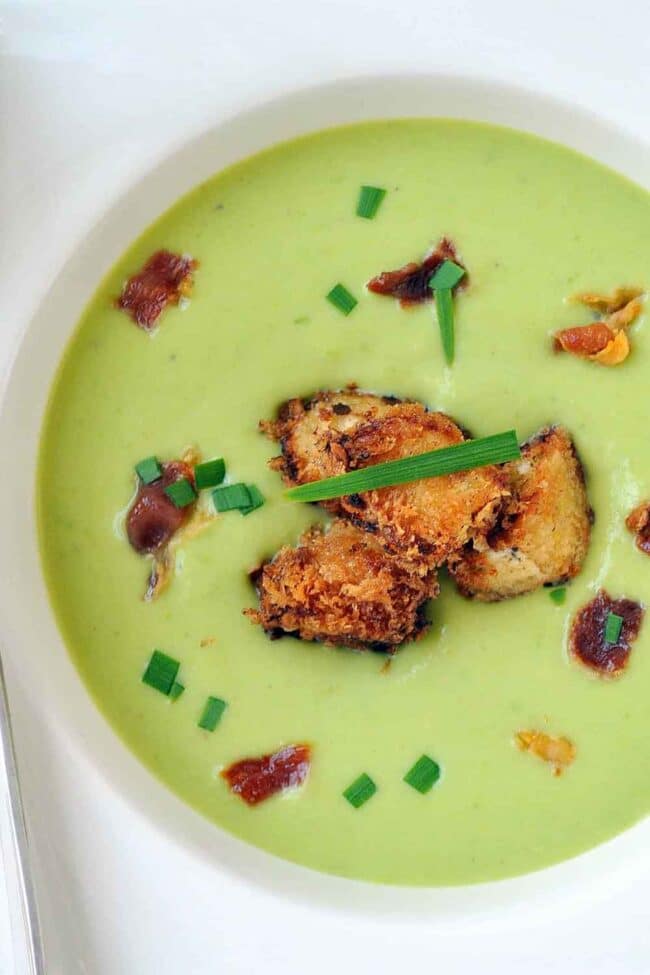 chilled pea soup with goat cheese croutons